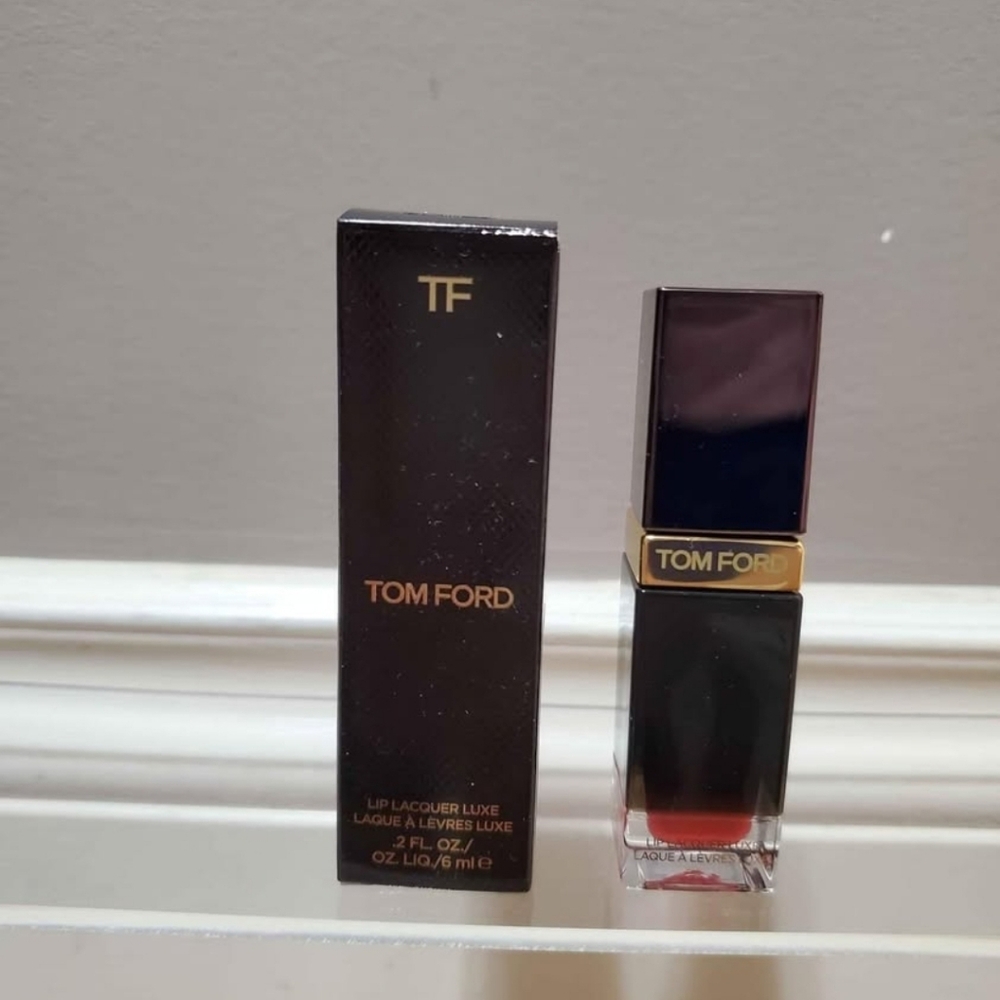 New Tom Ford Lip Lacquer Luxe Matte 07 Jaguar (Bright Coral Pink)